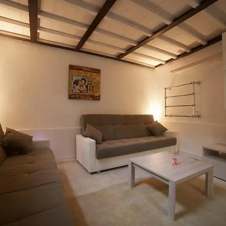 Del Teatro Apartman Lecce