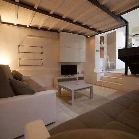 Del Teatro Apartment